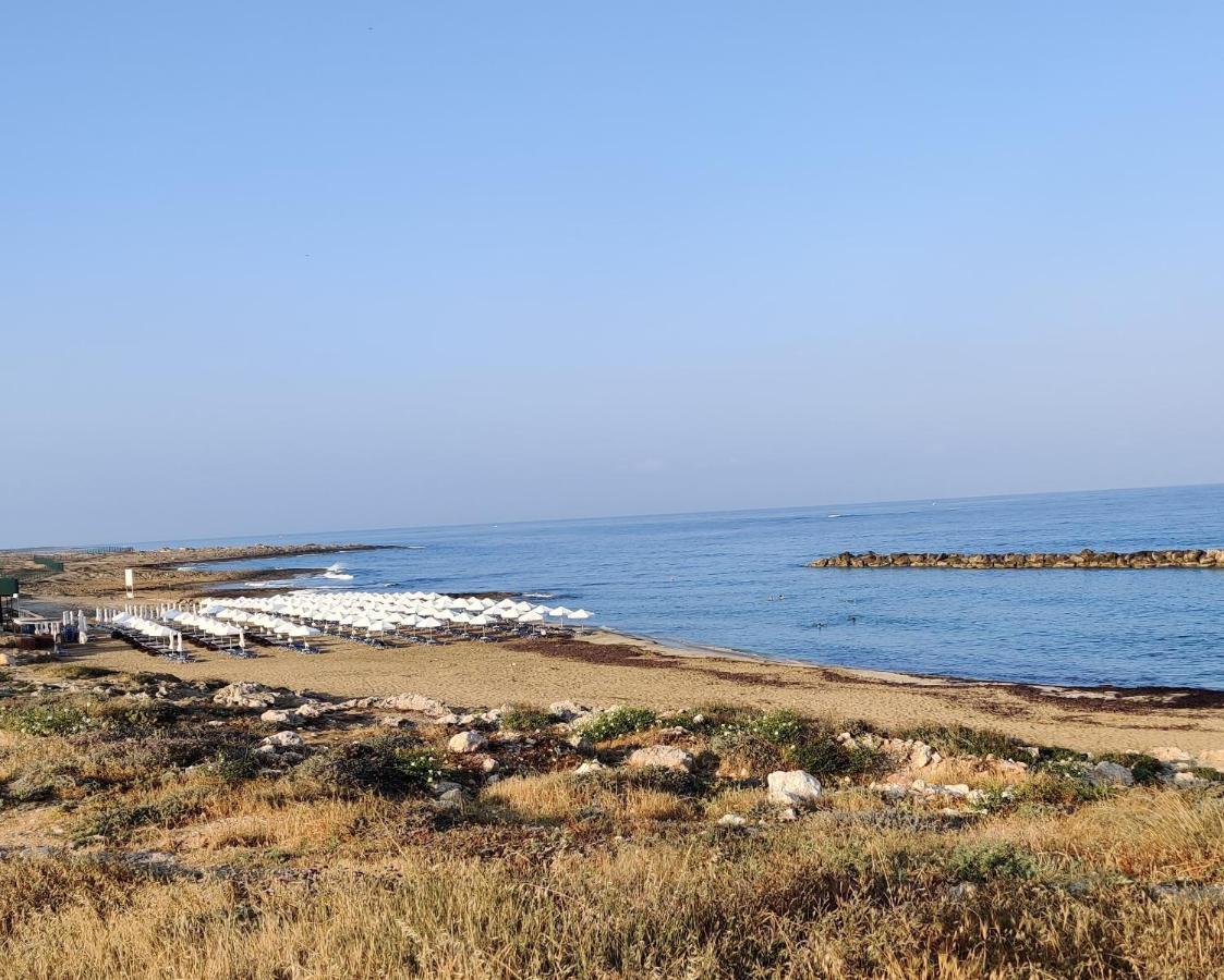Lovely 1-Bedroom Unit @ Fabulous Location Paphos Buitenkant foto